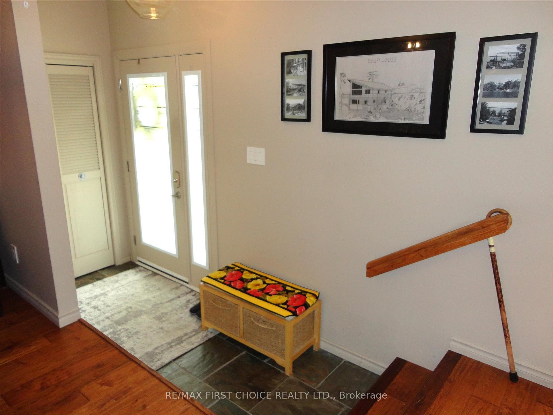 288 Fairbank Place photo 2