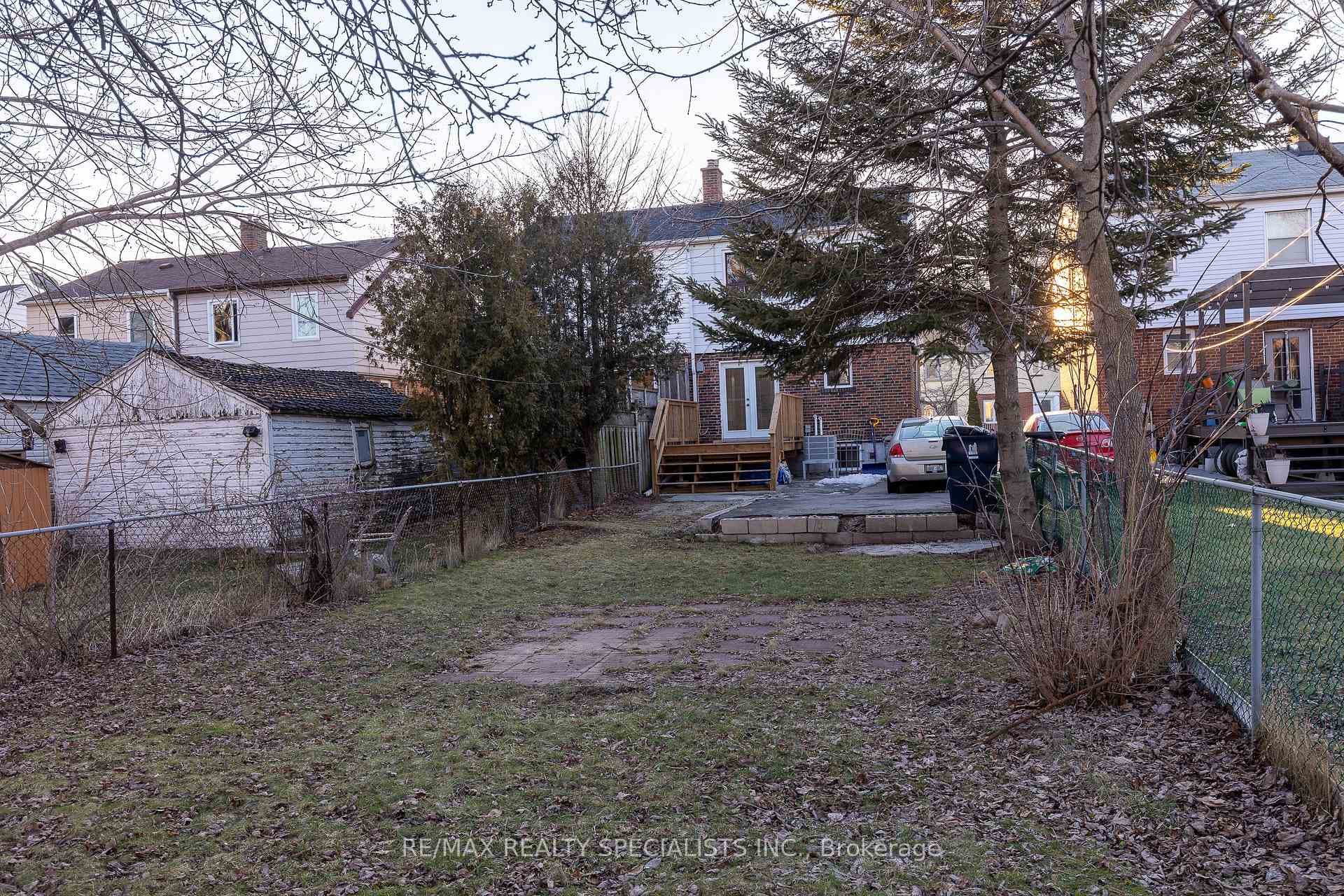 11 Dayton Avenue photo 22