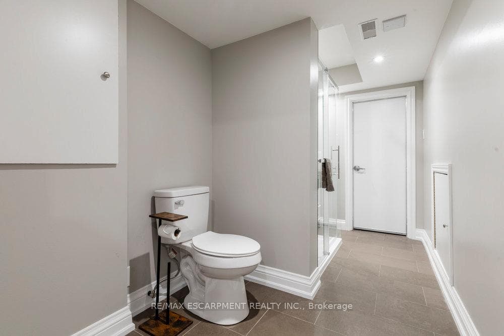 5555 Prince William Drive Unit 18 photo 47
