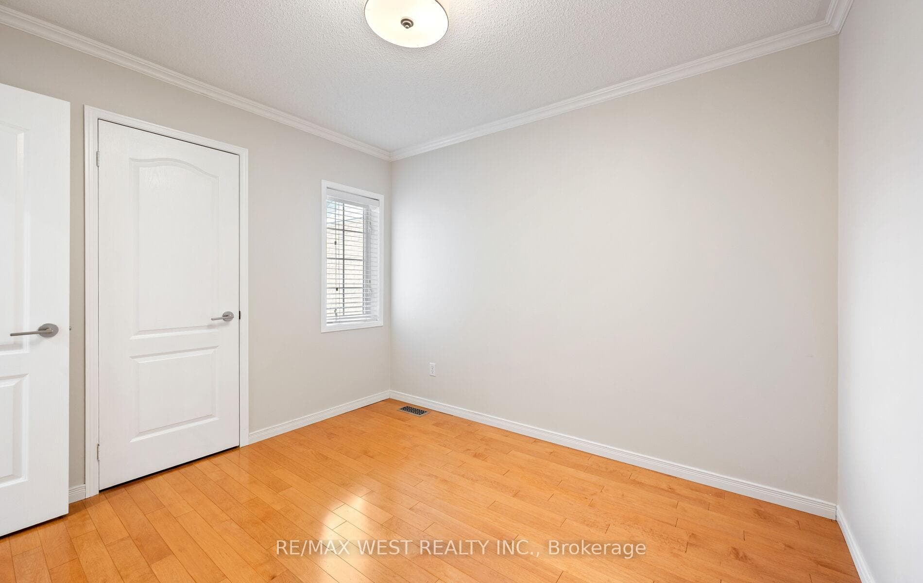 11 Beehive Drive photo 33
