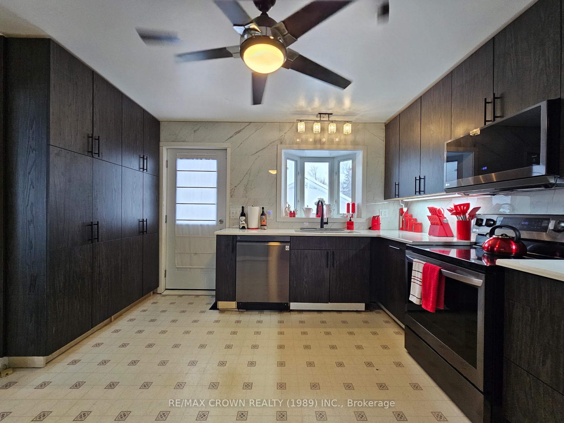 205 Lakeside Drive photo 21