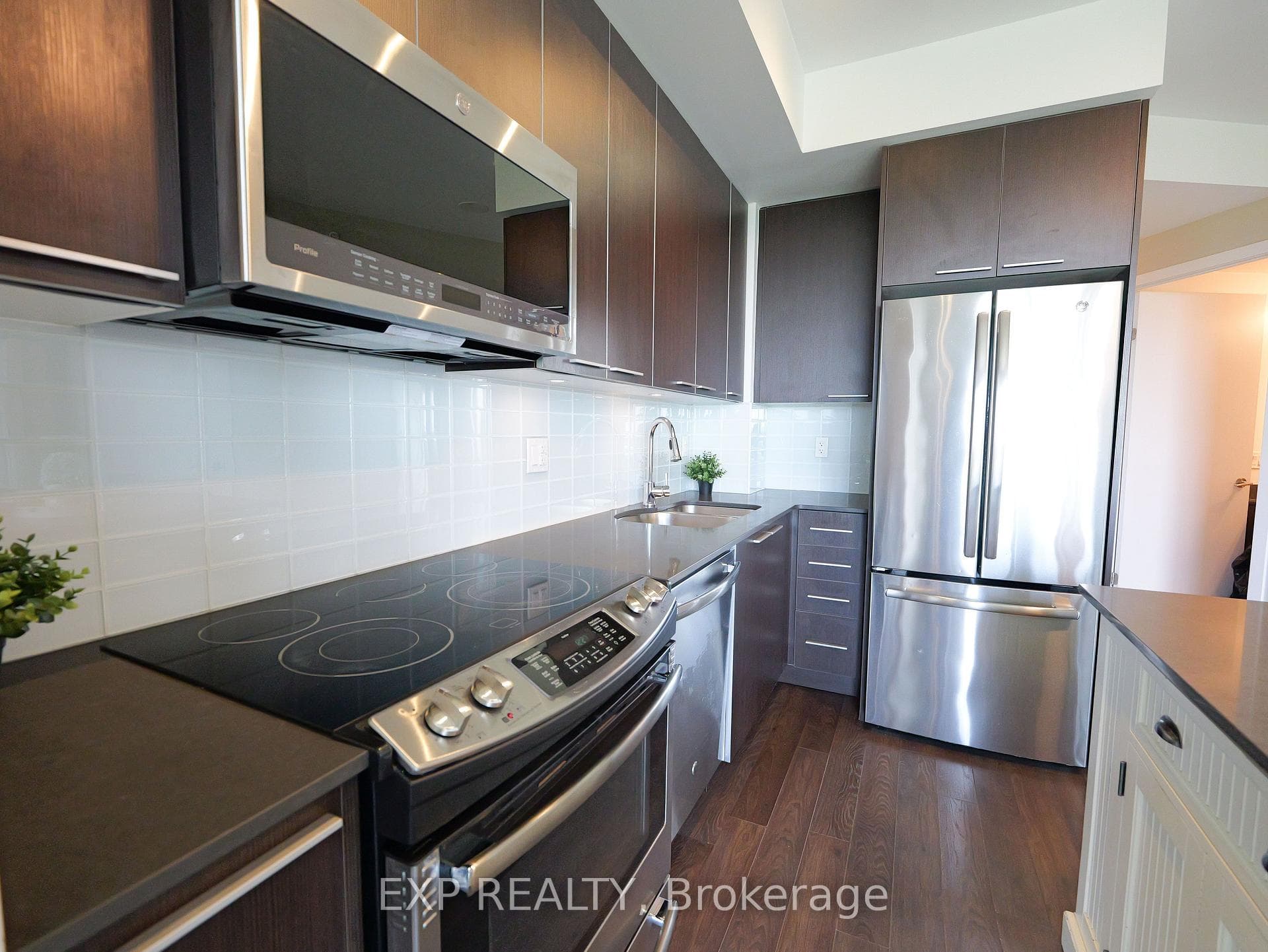10 Park Lawn Road Unit 2204 photo 6