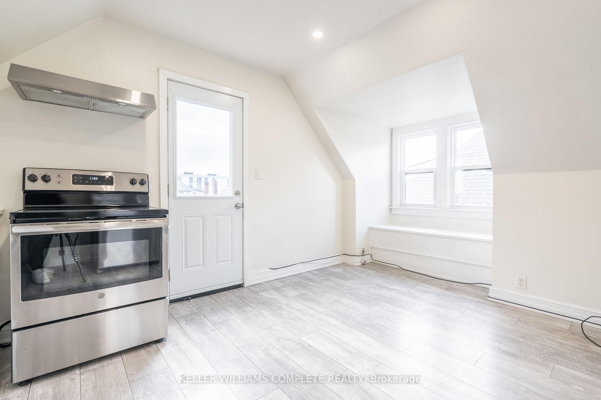 22 Lottridge Street photo 10