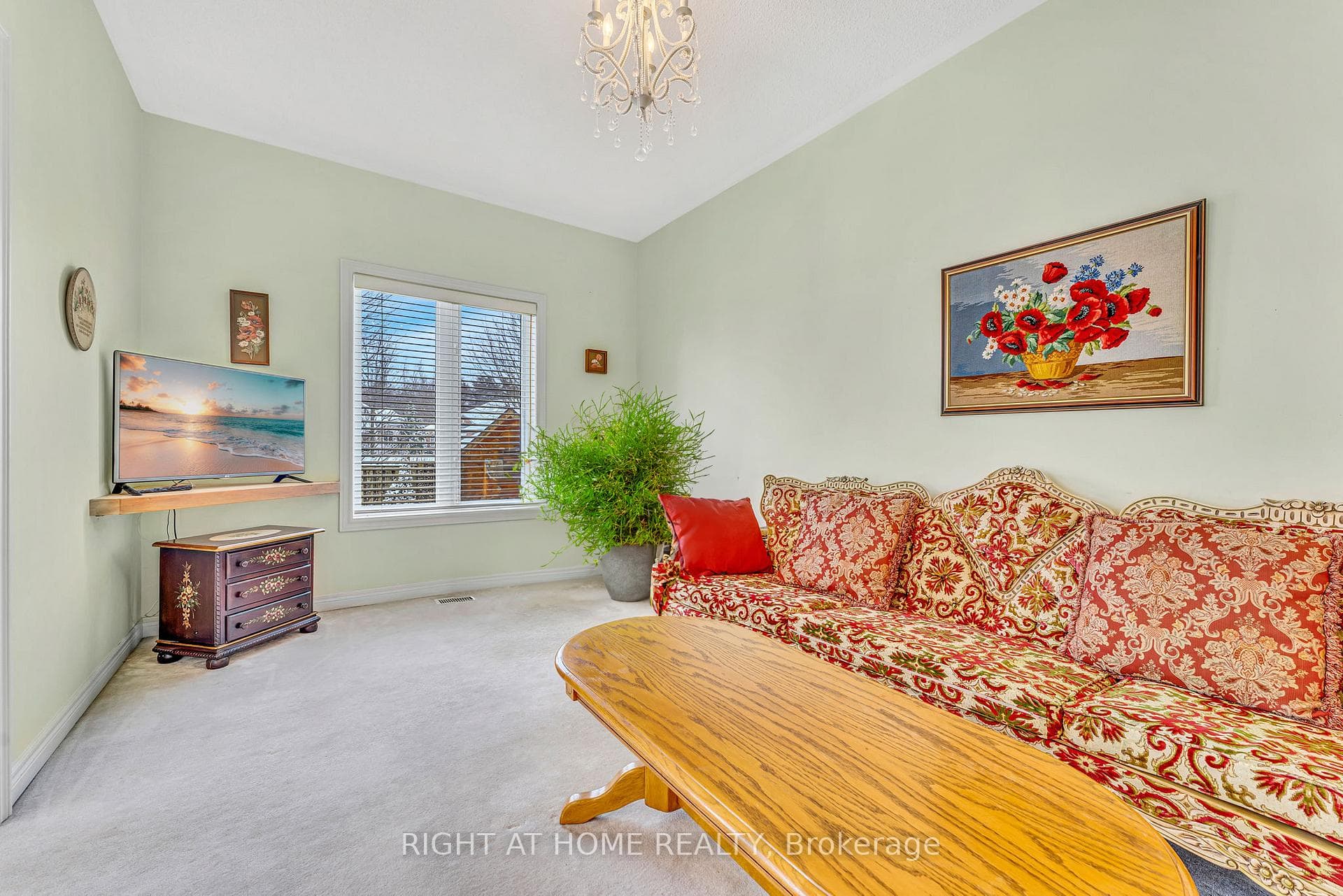 1080 Broughton Lane photo 10