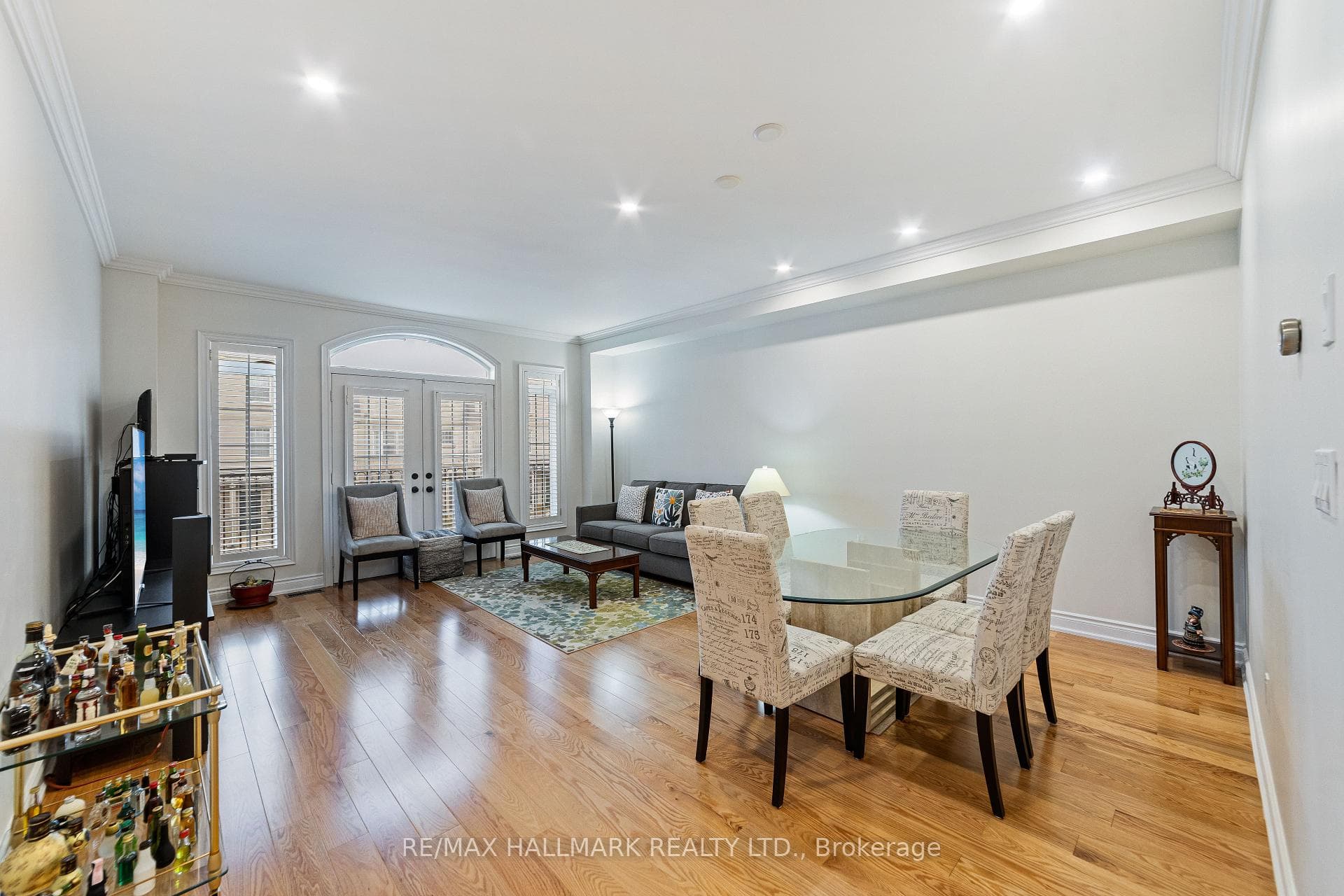 28 Preakness Drive photo 5