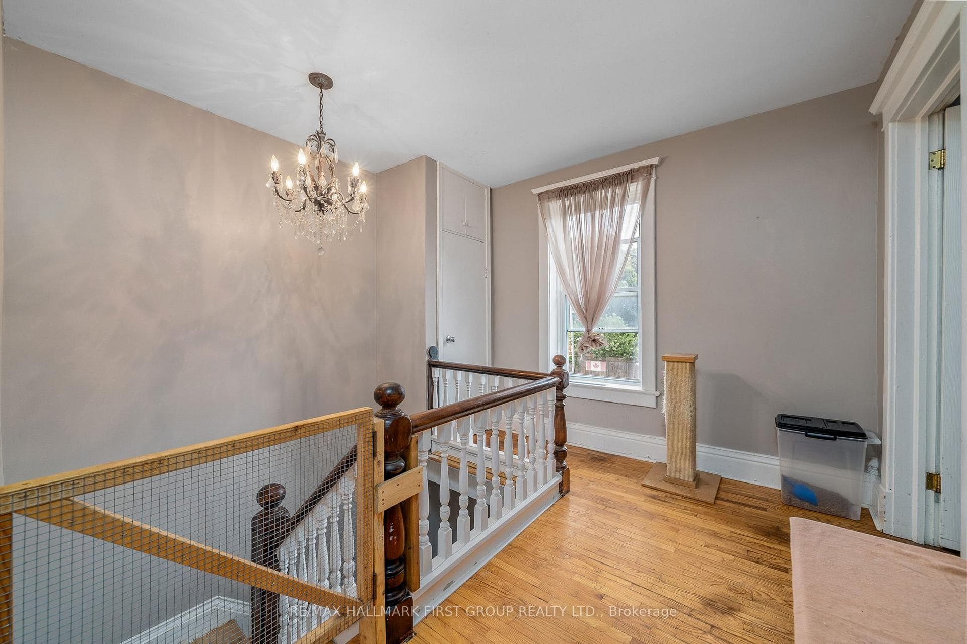 292 Dufferin Avenue photo 20