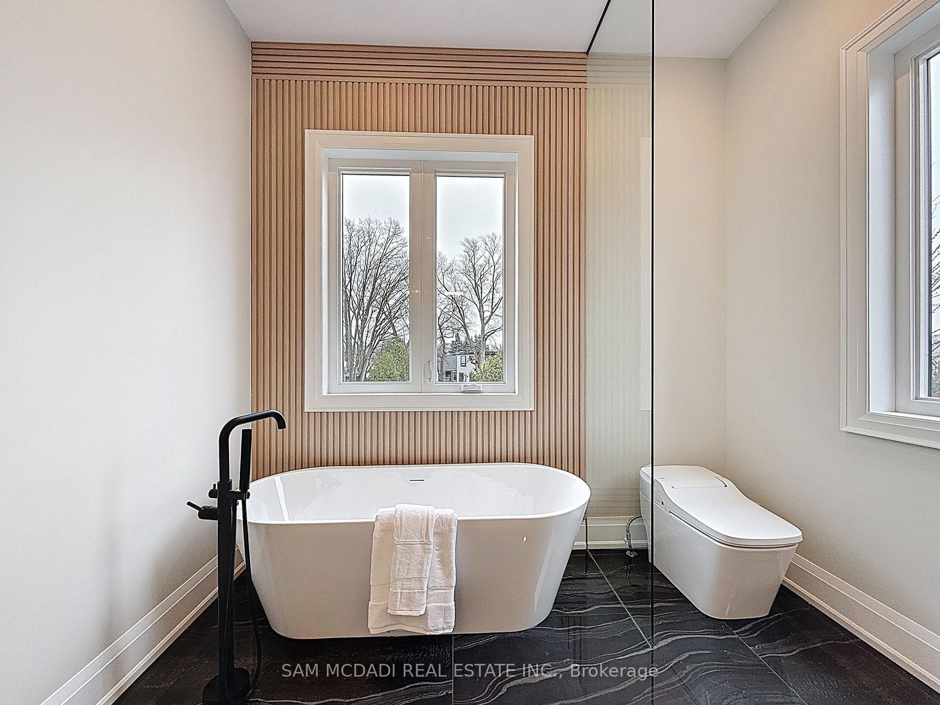 2346 Rebecca Street photo 27