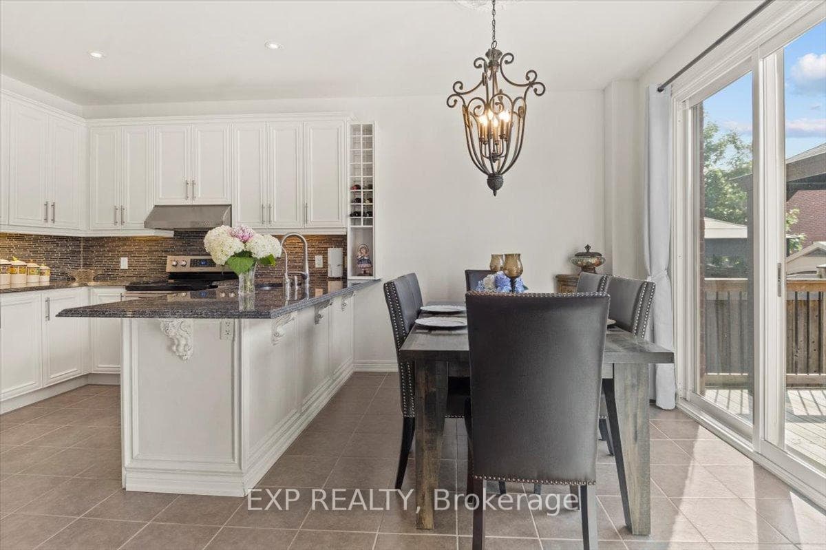 489 Kwapis Boulevard photo 17