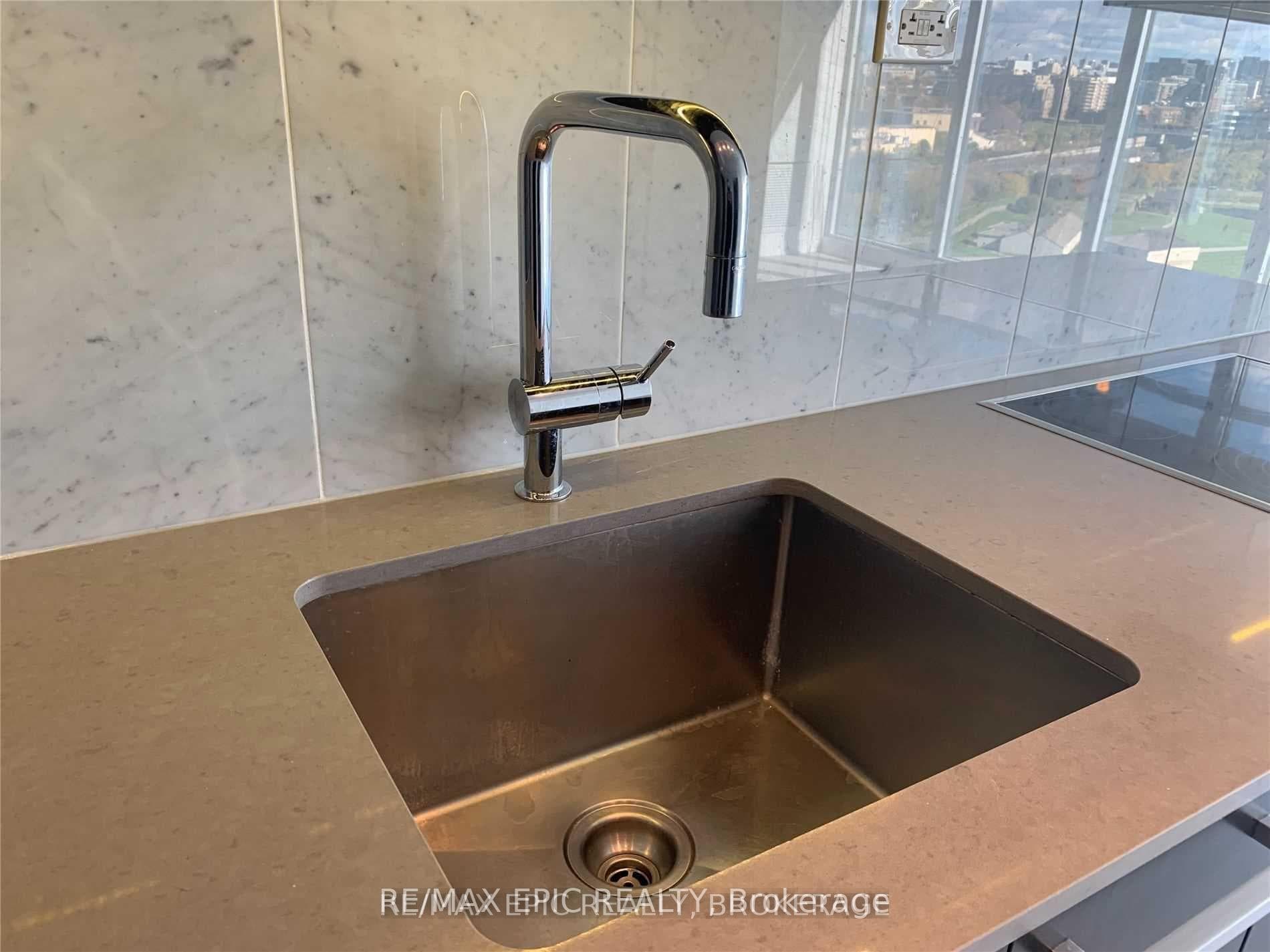 80 Queens Wharf Road Unit 1503 photo 14