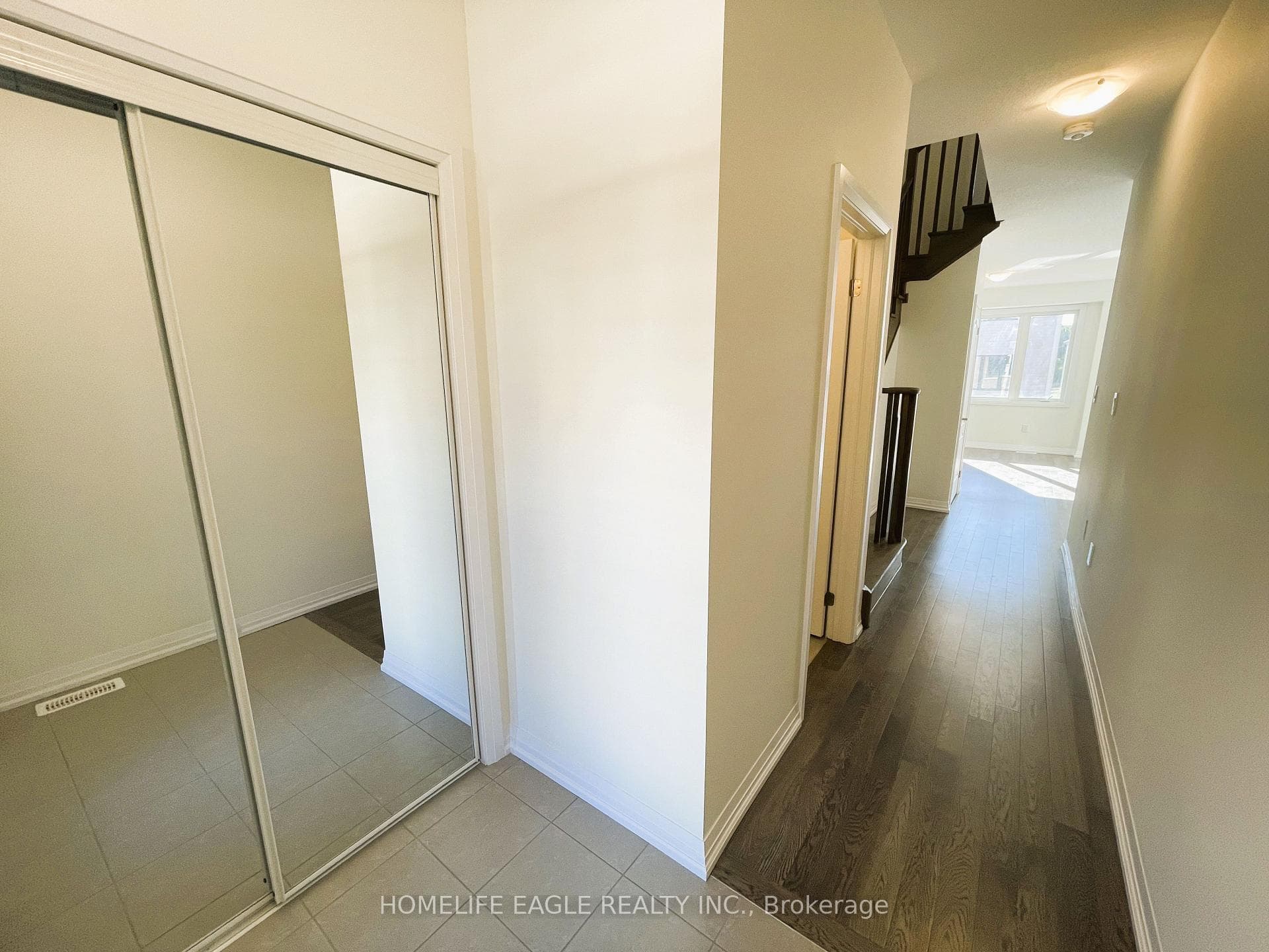 117 Granville Crescent photo 3