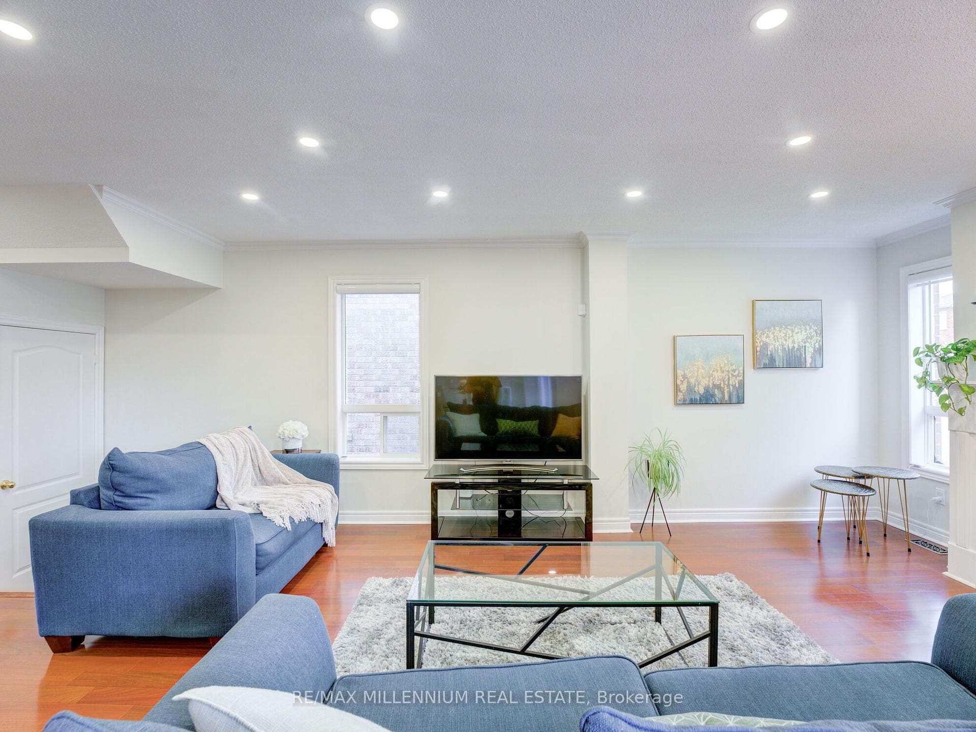 13 Harty Crescent photo 6