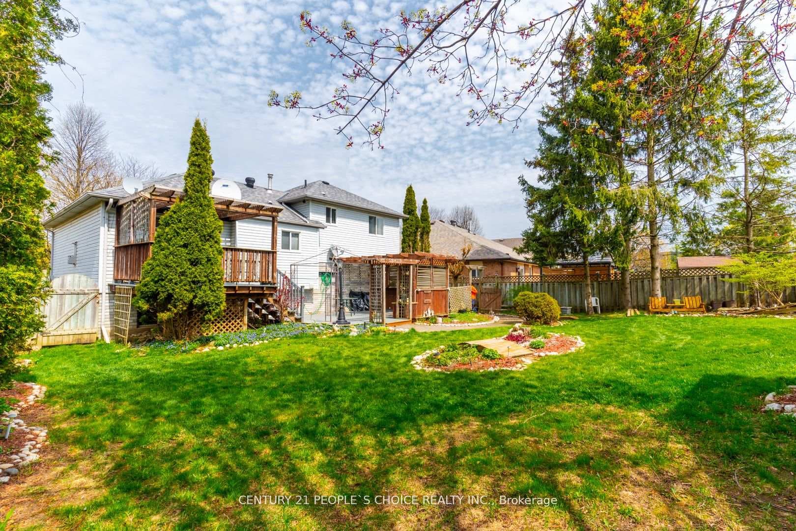 35 Maplecrest Lane photo 9
