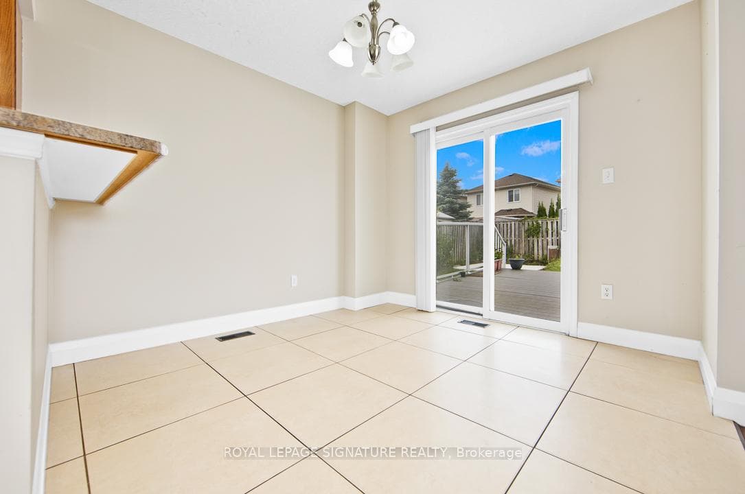 924 Windflower Place photo 15
