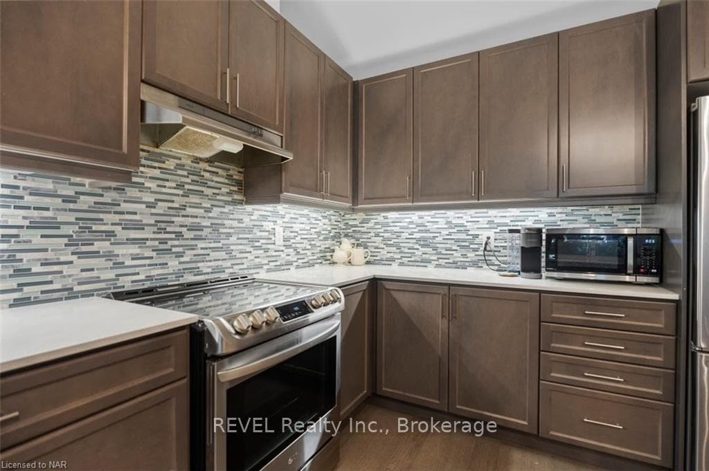 3608 HIBBARD ST Street photo 11