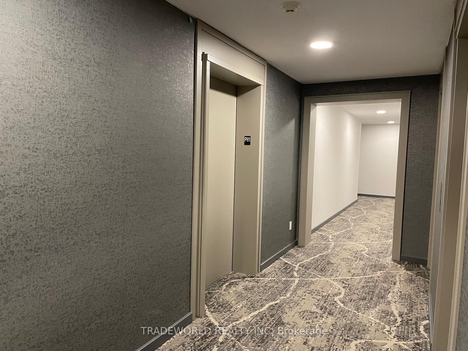 18 Spring Garden Avenue Unit Ph105 photo 18
