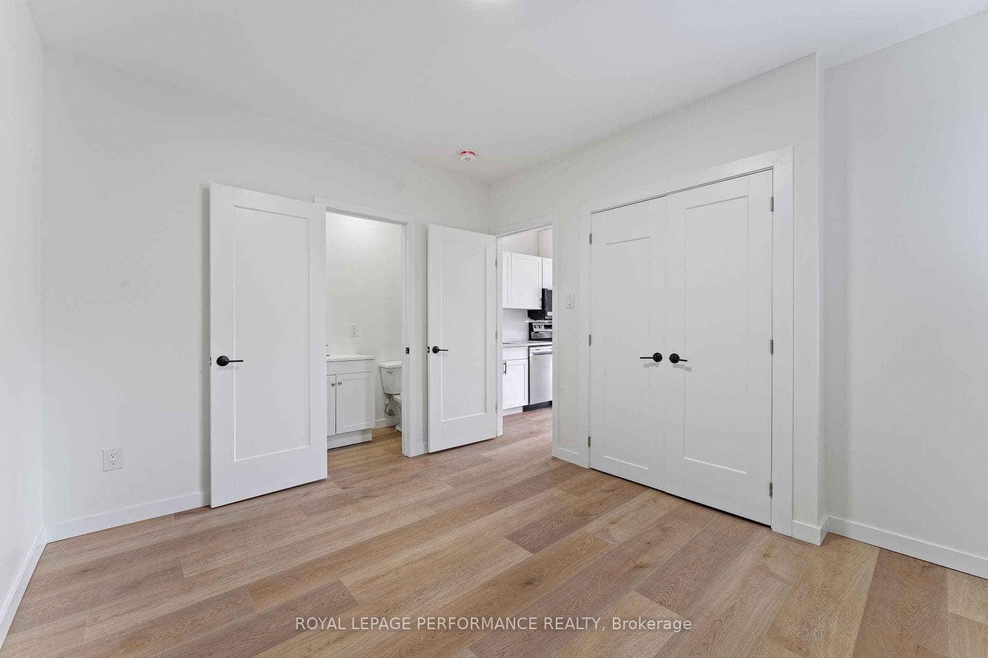 102 Sydney Street Unit 1 photo 9