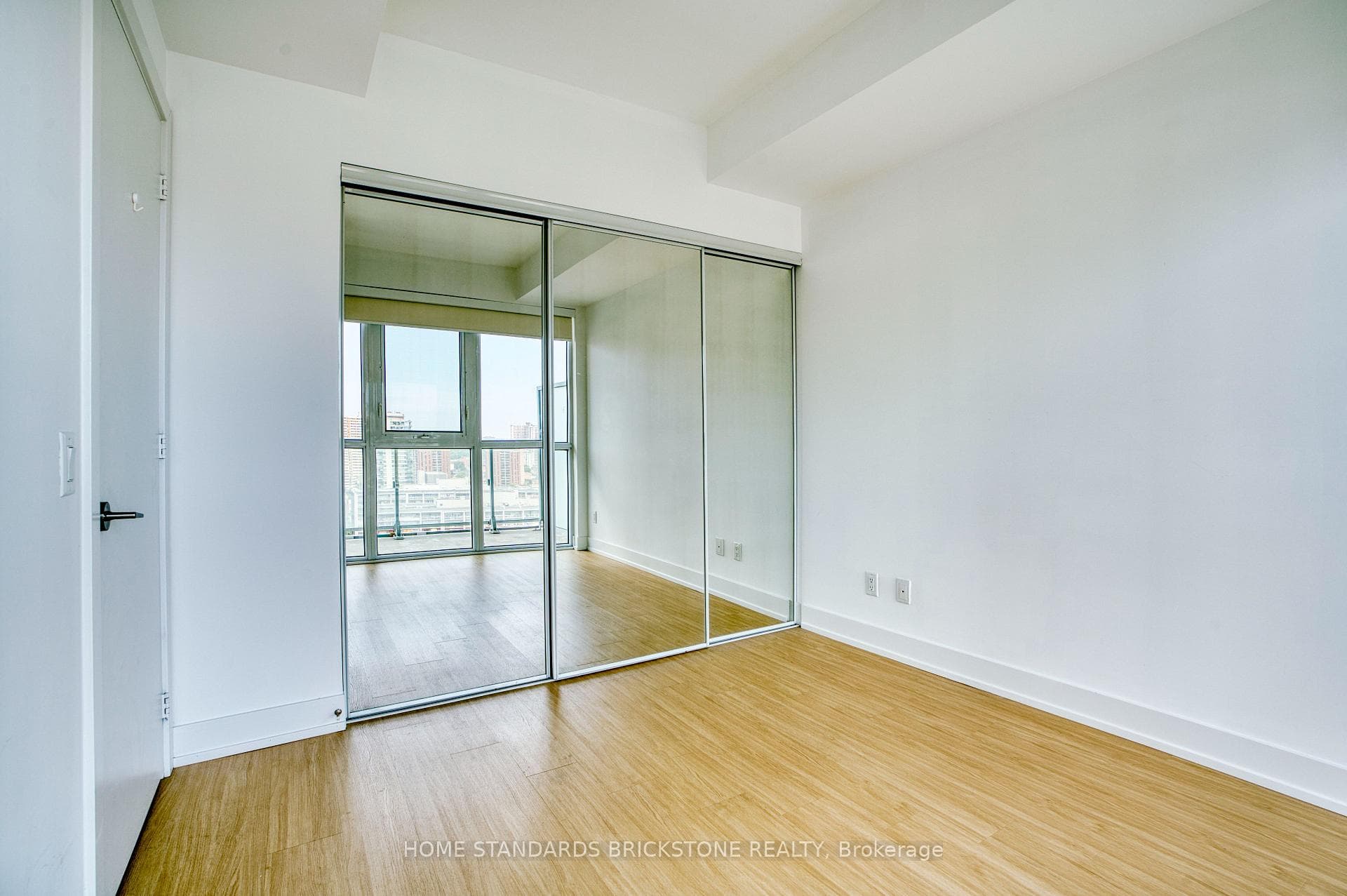 7 Grenville Street Unit 2406 photo 16