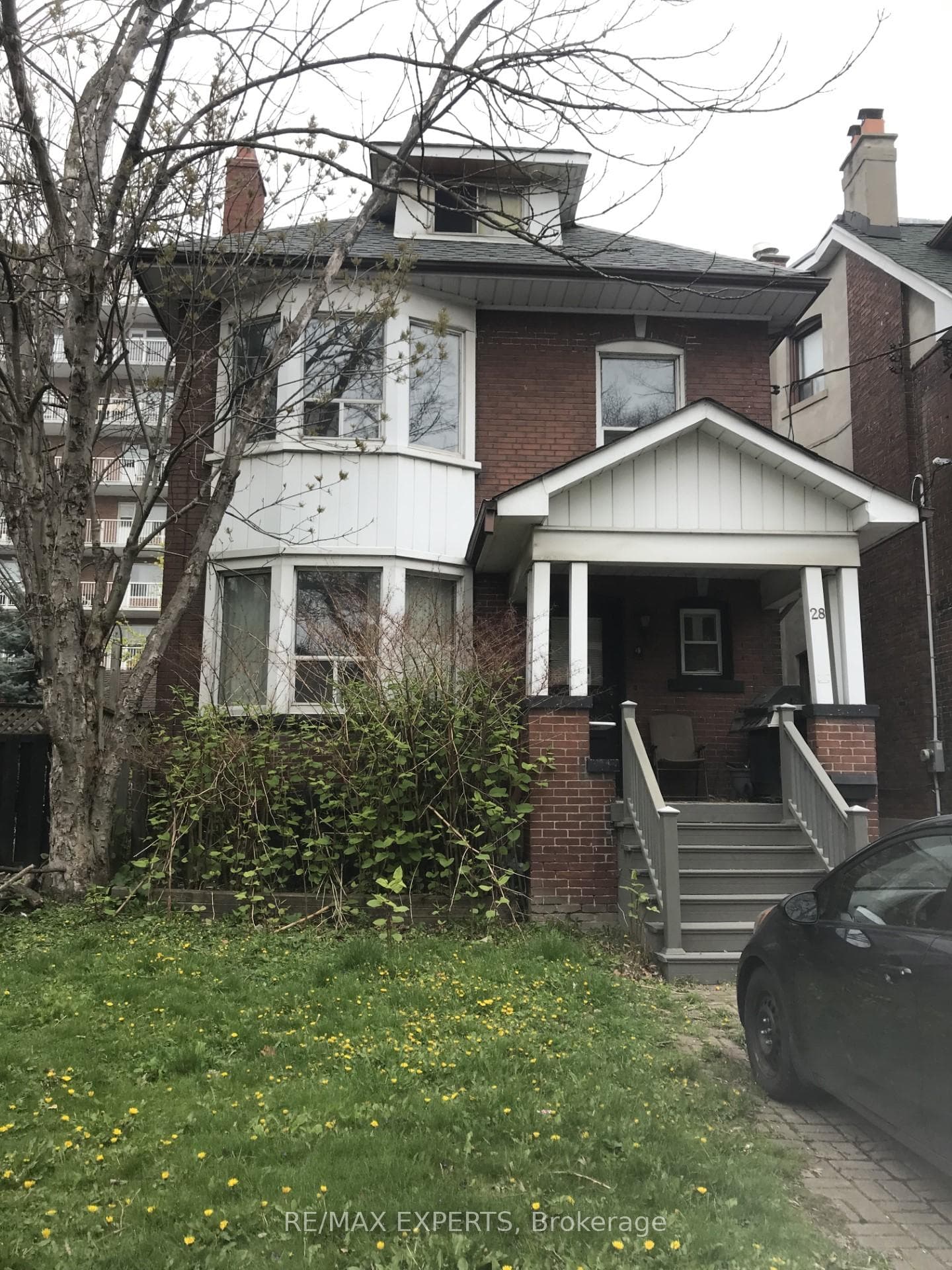 28 Temple Avenue photo 3