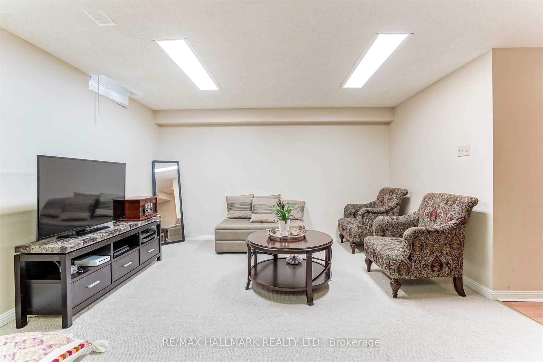 2006 Glenada Crescent Unit 17 photo 19