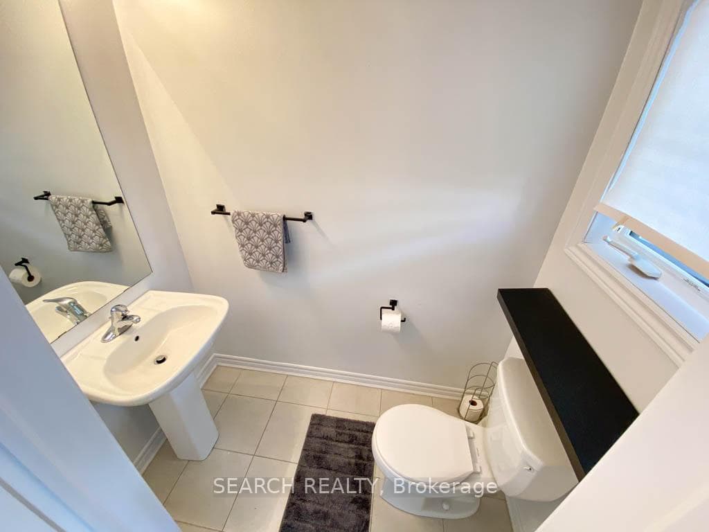 200 Veterans Drive Unit 122 photo 14