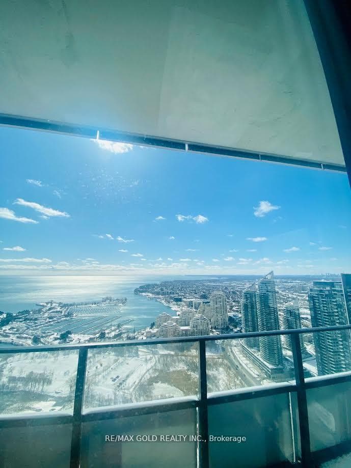 20 Shore Breeze Drive Unit 4501 photo 14