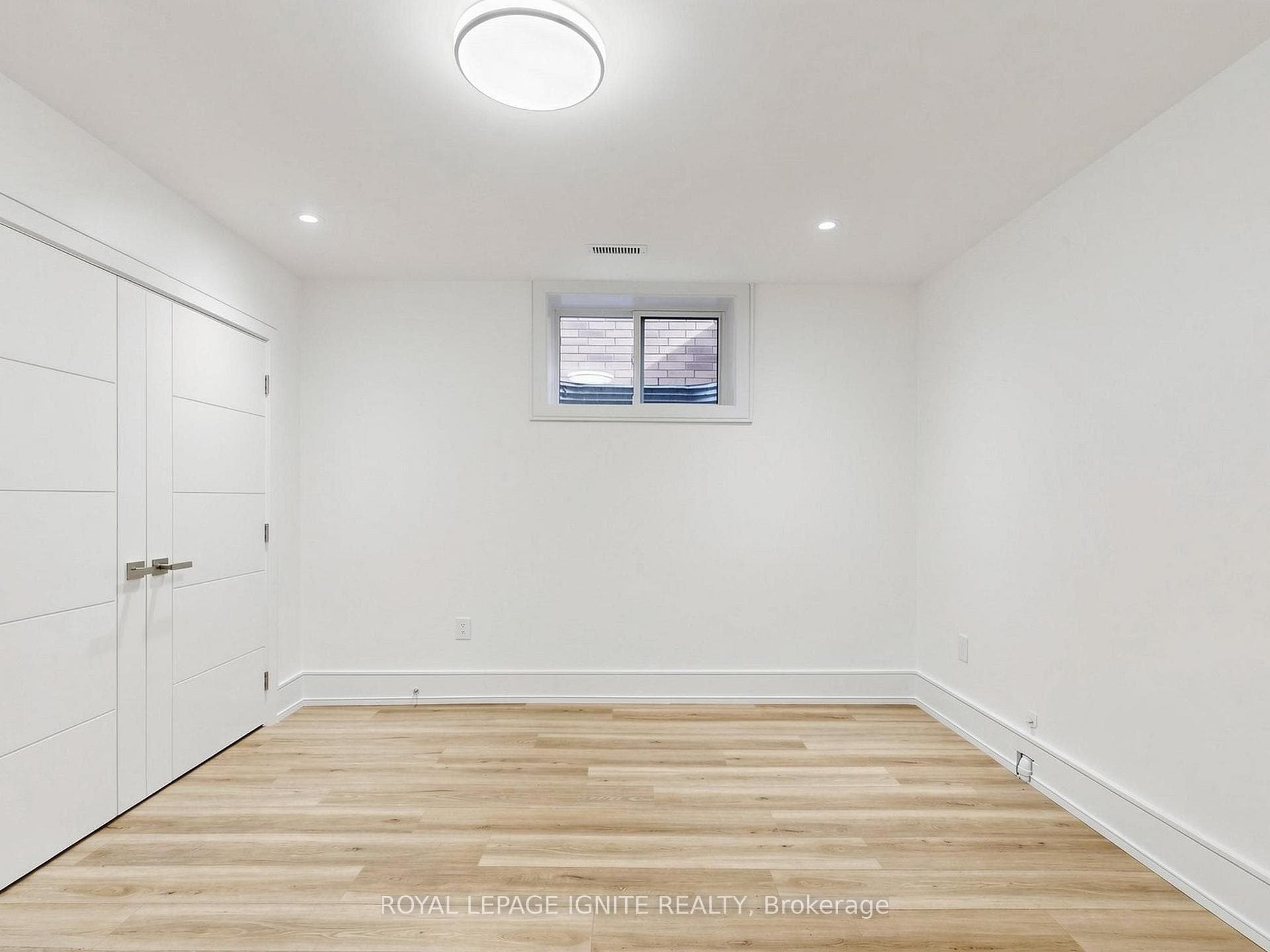 160 Manse Road photo 44