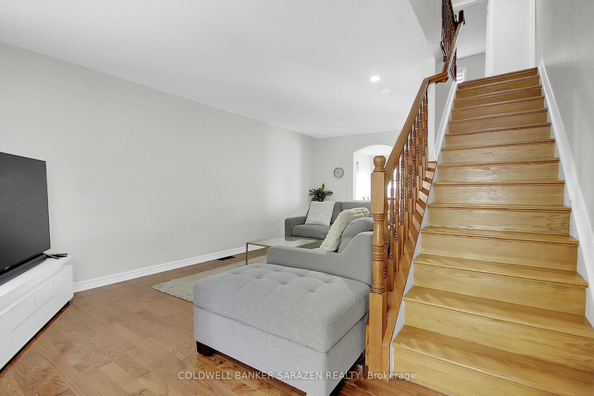 123 Tacom Circle photo 5