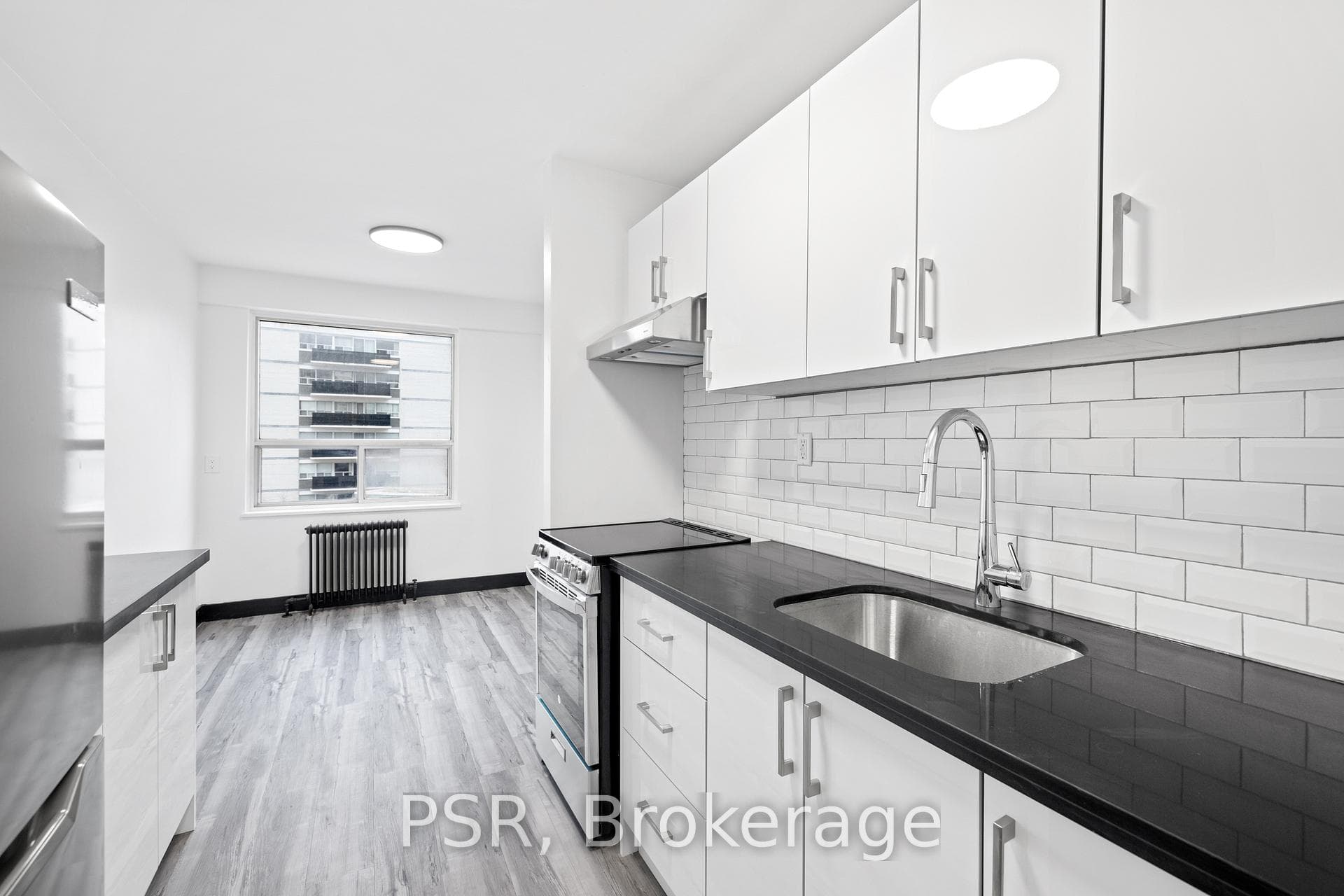 600 Eglinton Avenue Unit 303 photo 8