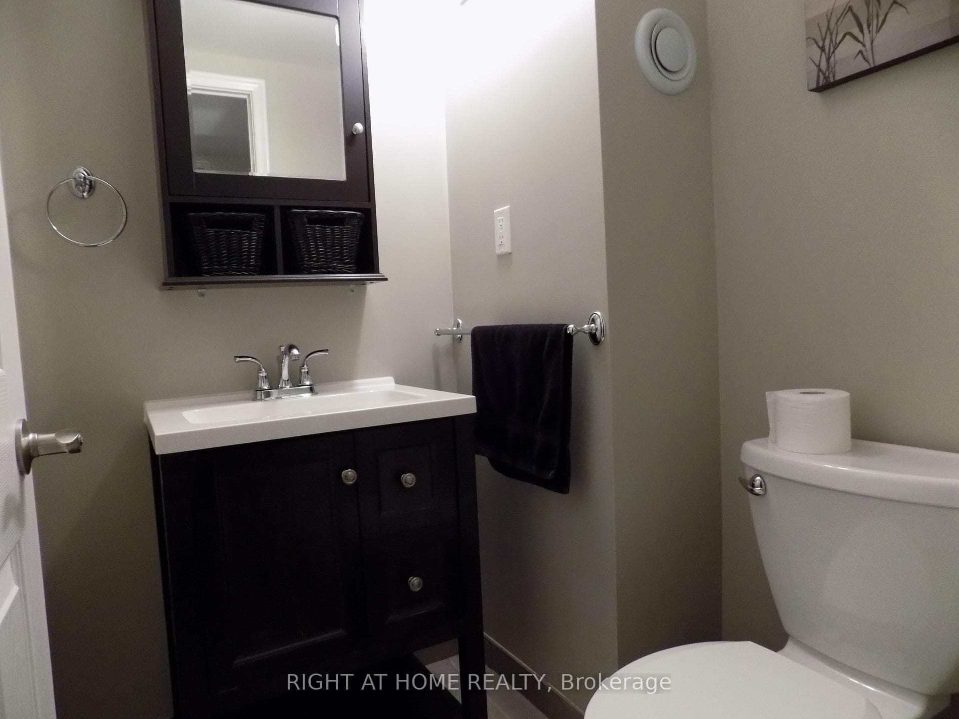 1128 Checkers Road photo 16