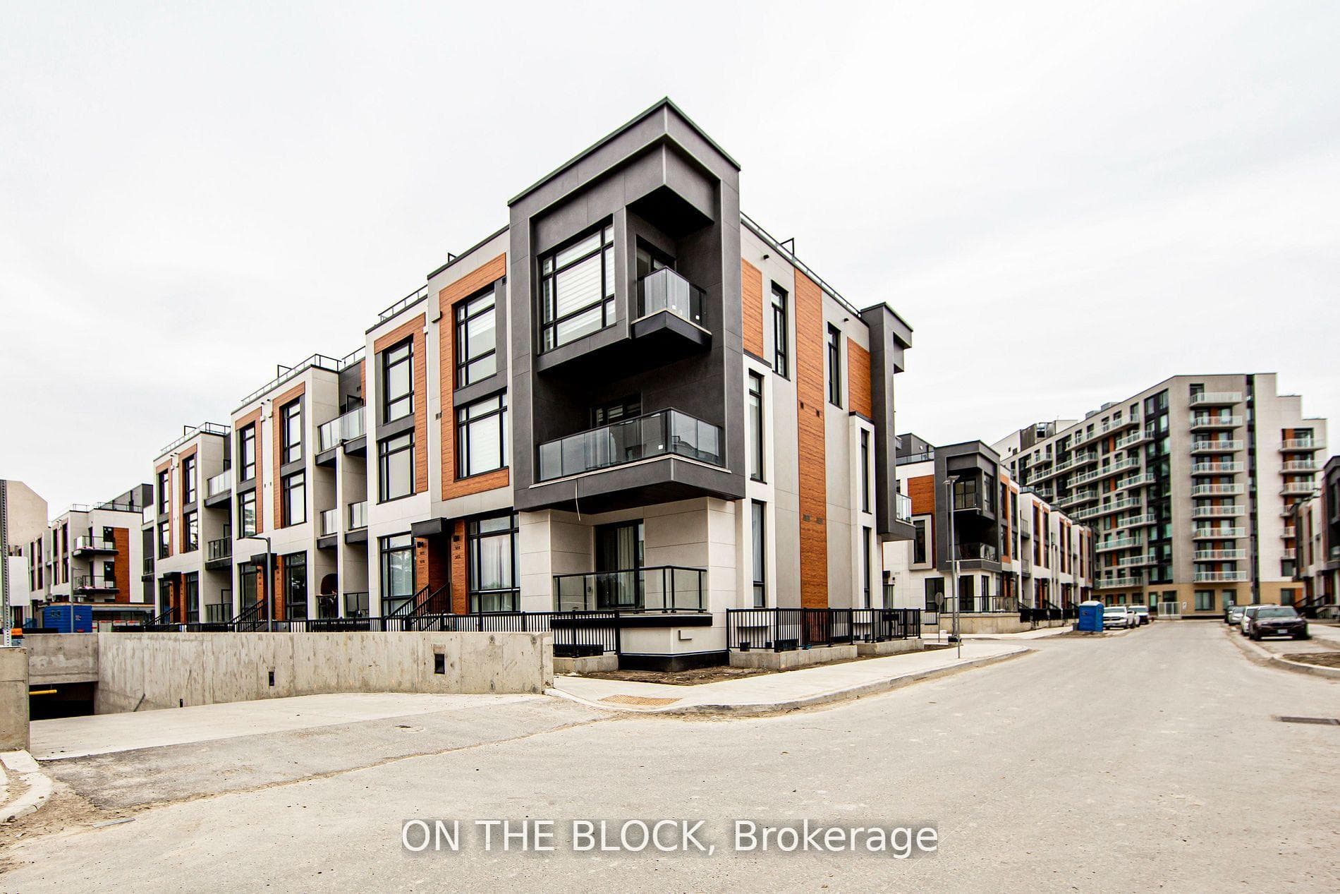 15 David Eyer Road Unit 1415 photo 33