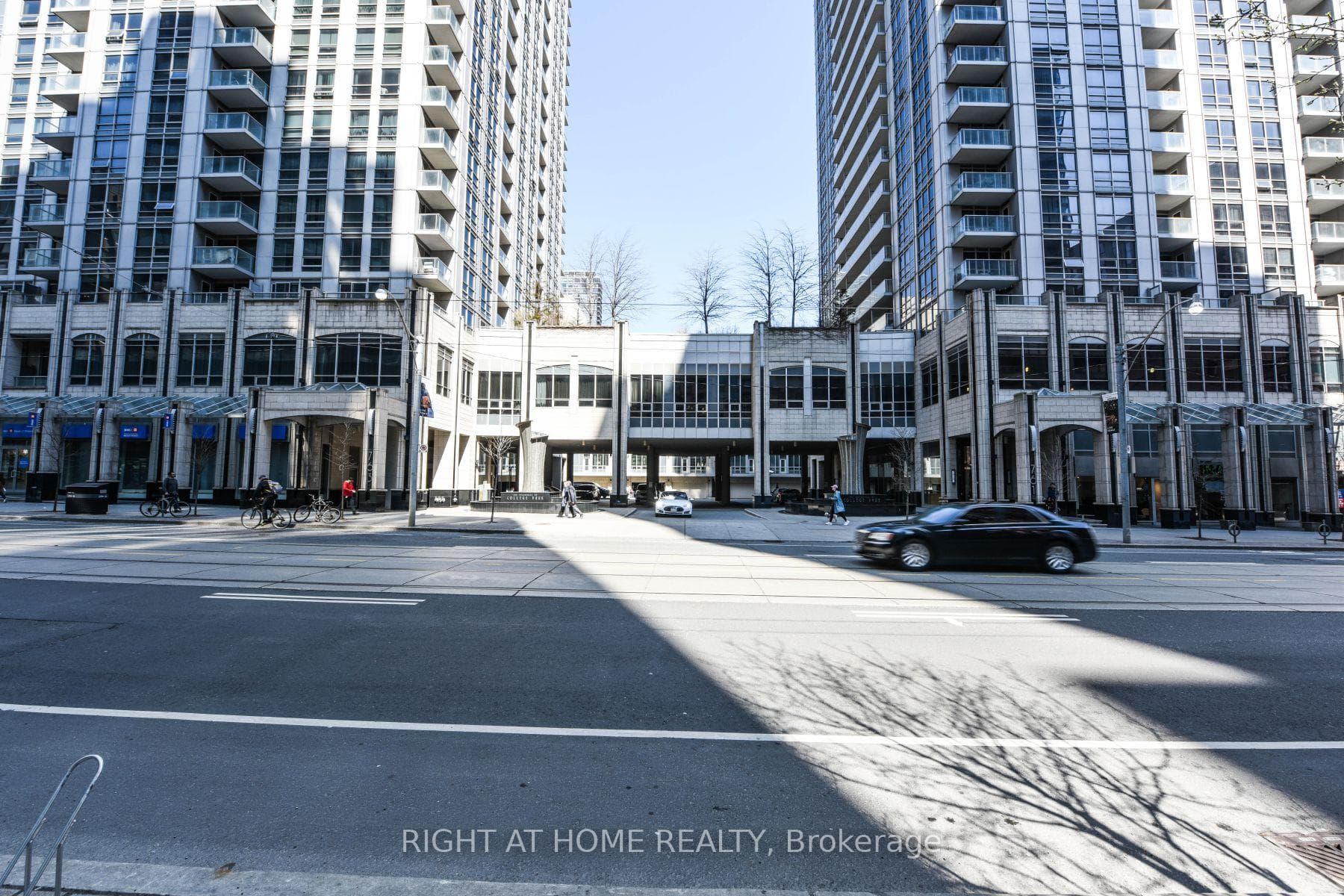 761 Bay Street Unit 3211 photo 3