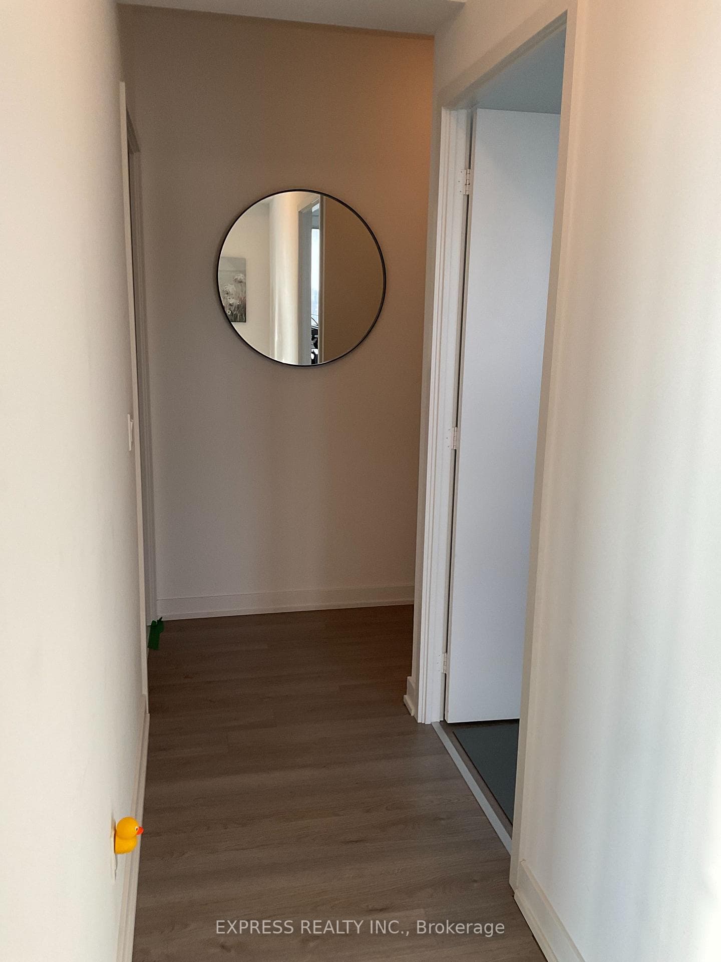 5180 Yonge Street Unit 1707 photo 10