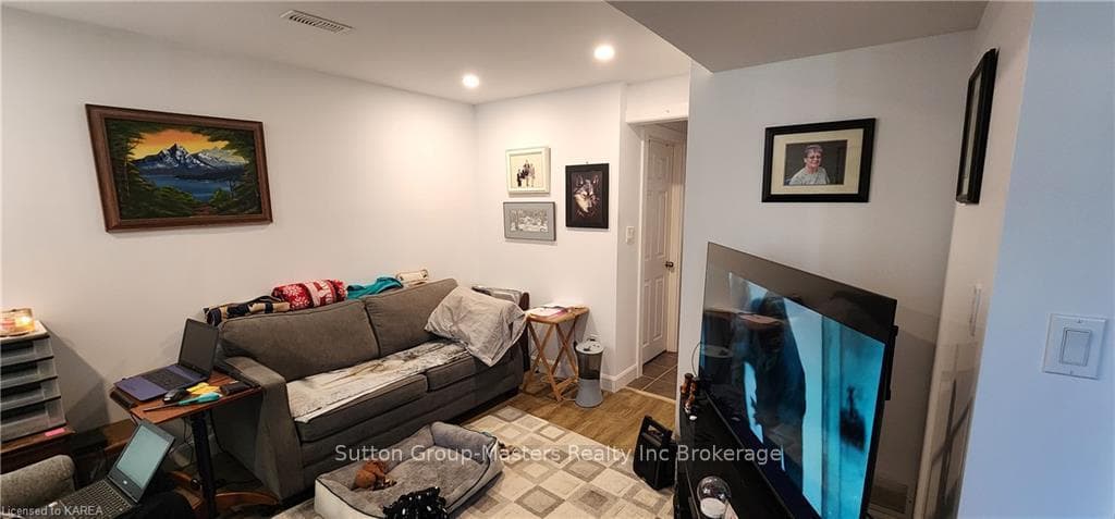 876 BEACONHILL Court photo 20