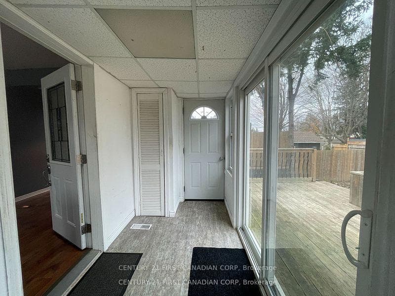 64 Edward Street photo 27