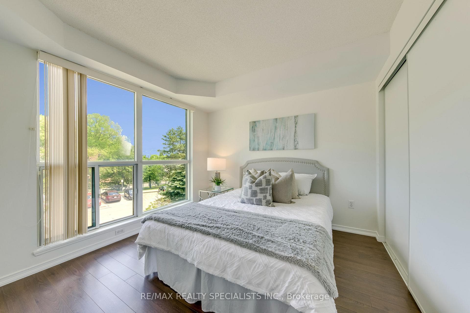 Second Bedroom With Large Closet