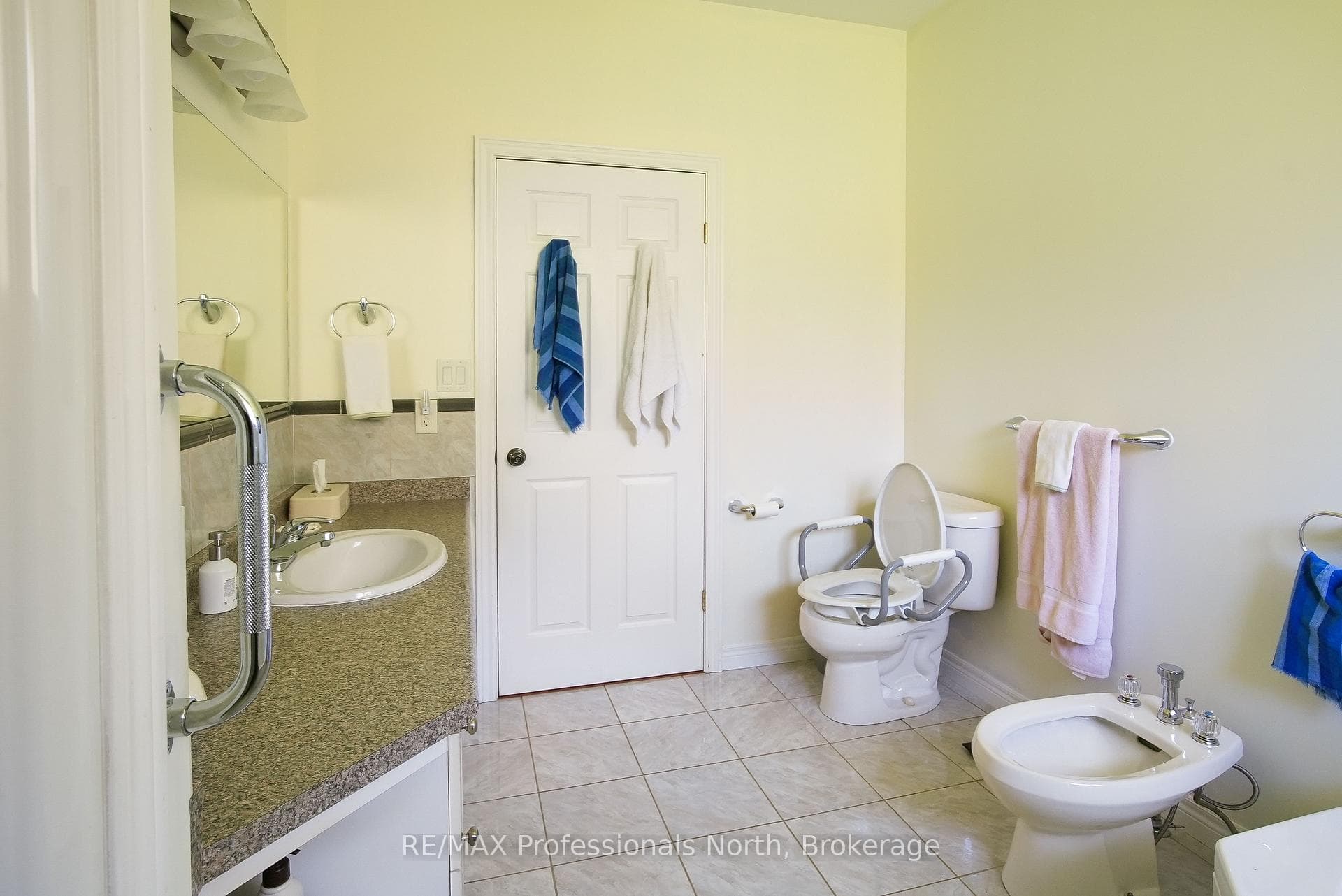 9883 Graham Road photo 24
