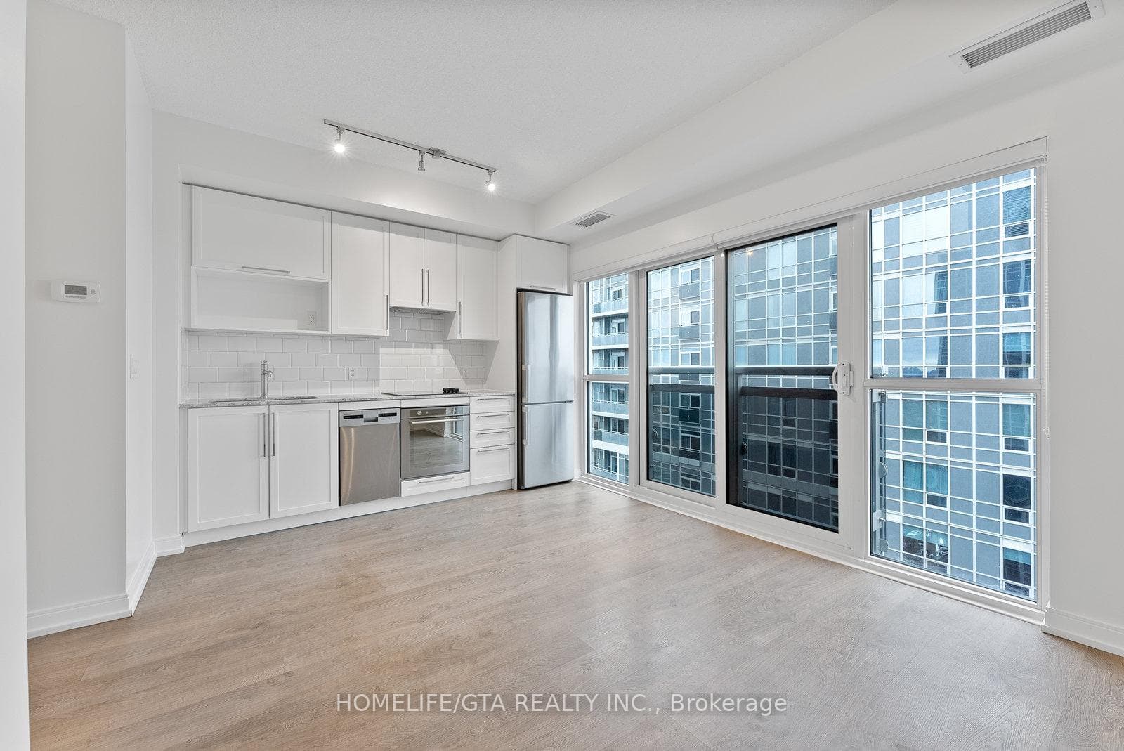 275 Village Green Square Unit 3317 photo 8