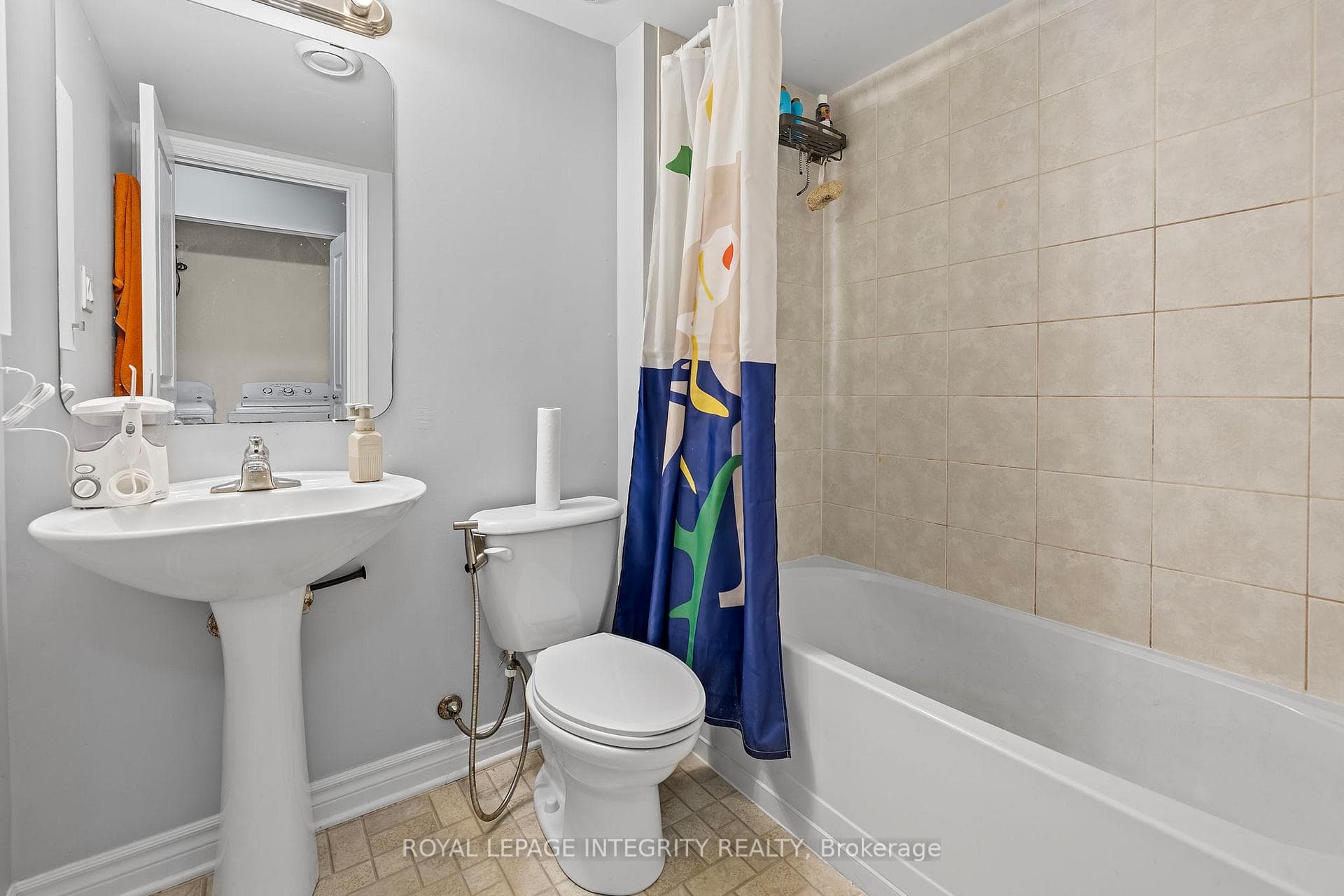270 Kinghaven Crescent Unit 16 photo 16
