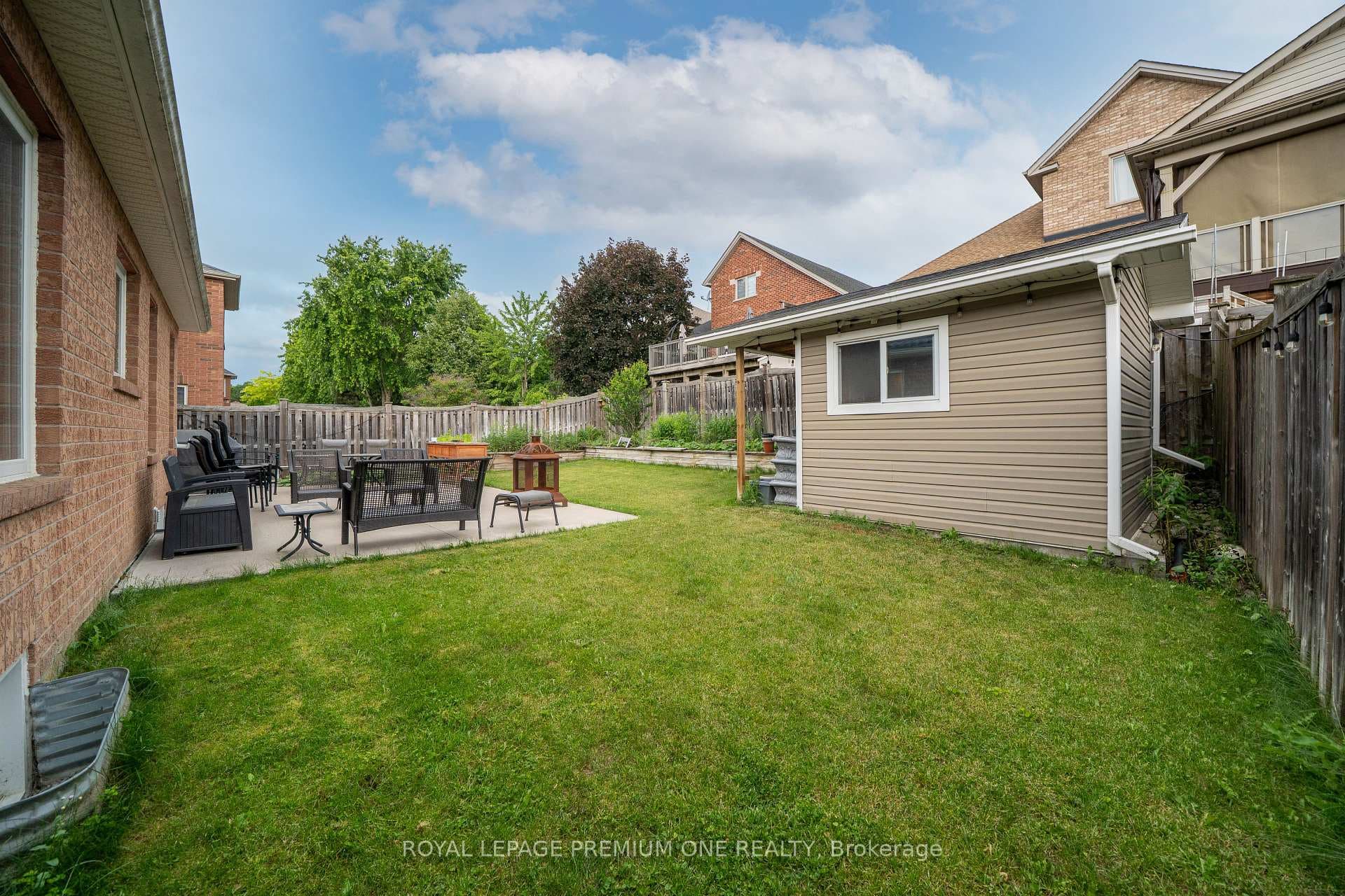 19 Taylor Court photo 26