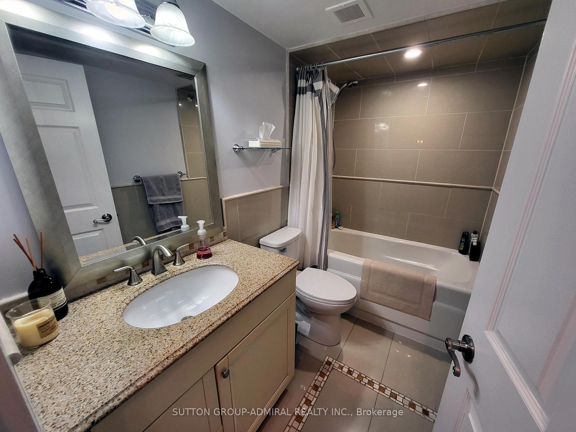 3000 Bathurst Street Unit 1009 photo 17