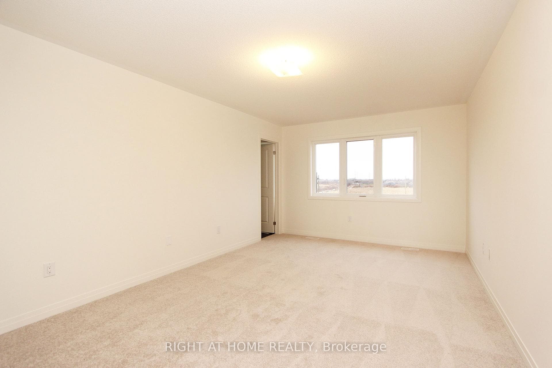 35 Sailors Landing photo 11