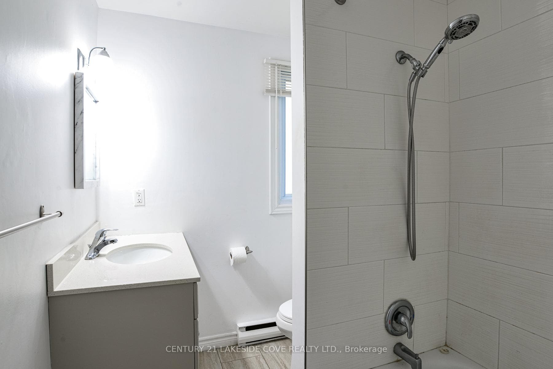 Upper 4C Bathroom