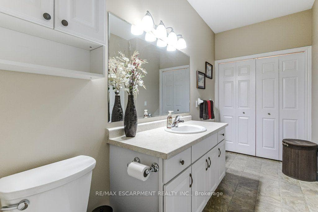 20 Isherwood Avenue Unit 109 photo 18