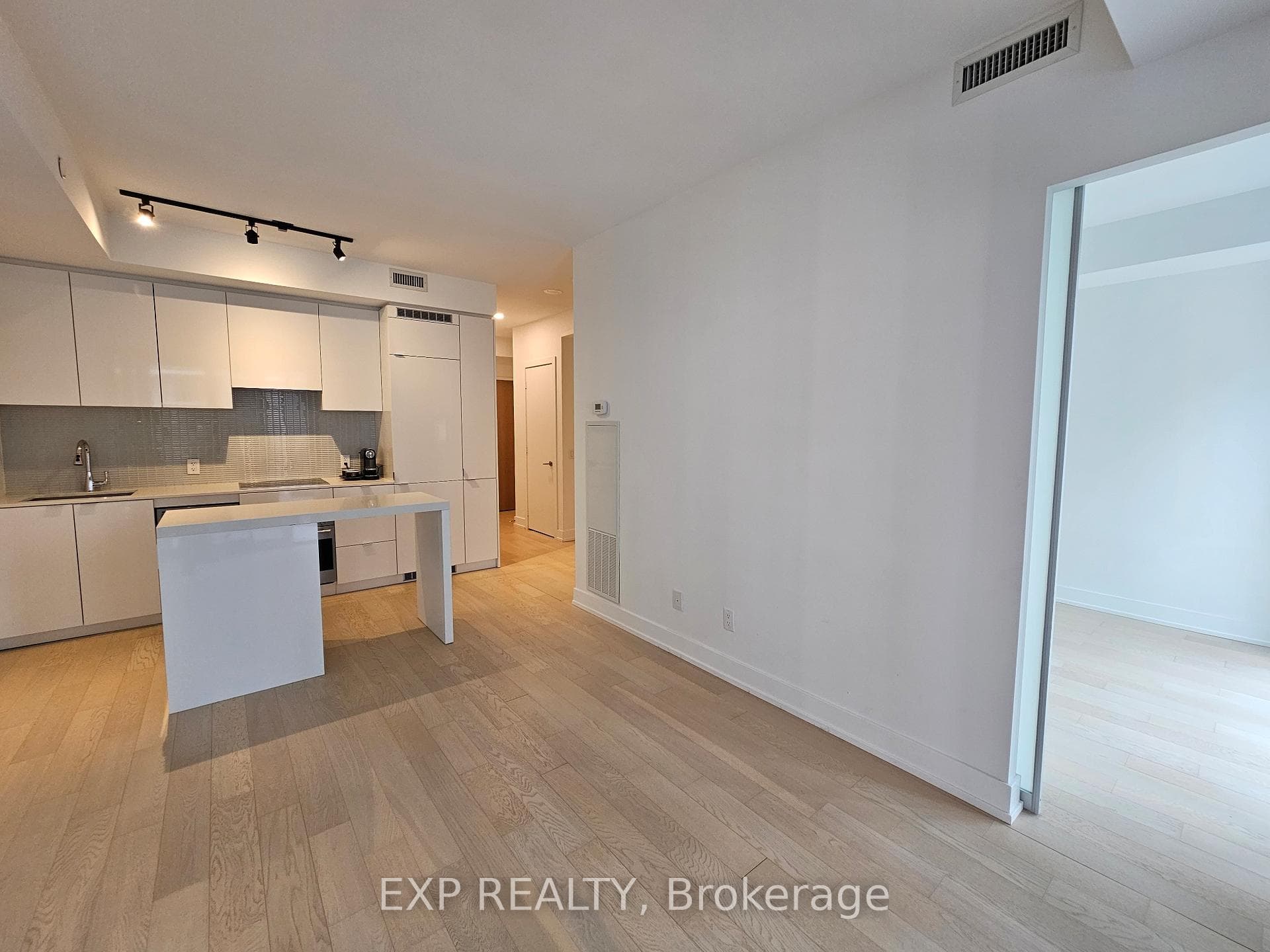 7 Grenville Street Unit 1209 photo 1