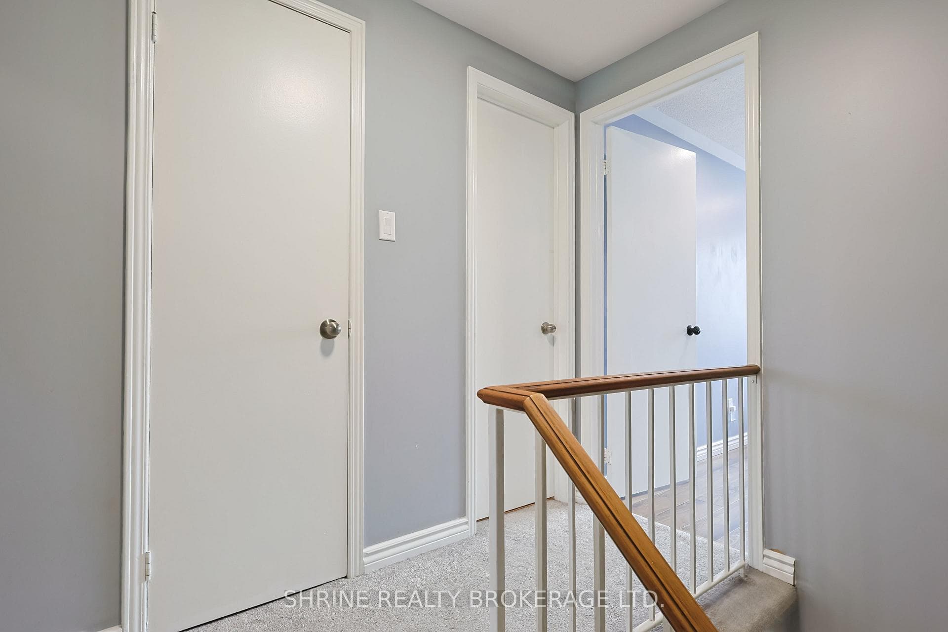122 Andover Drive photo 27