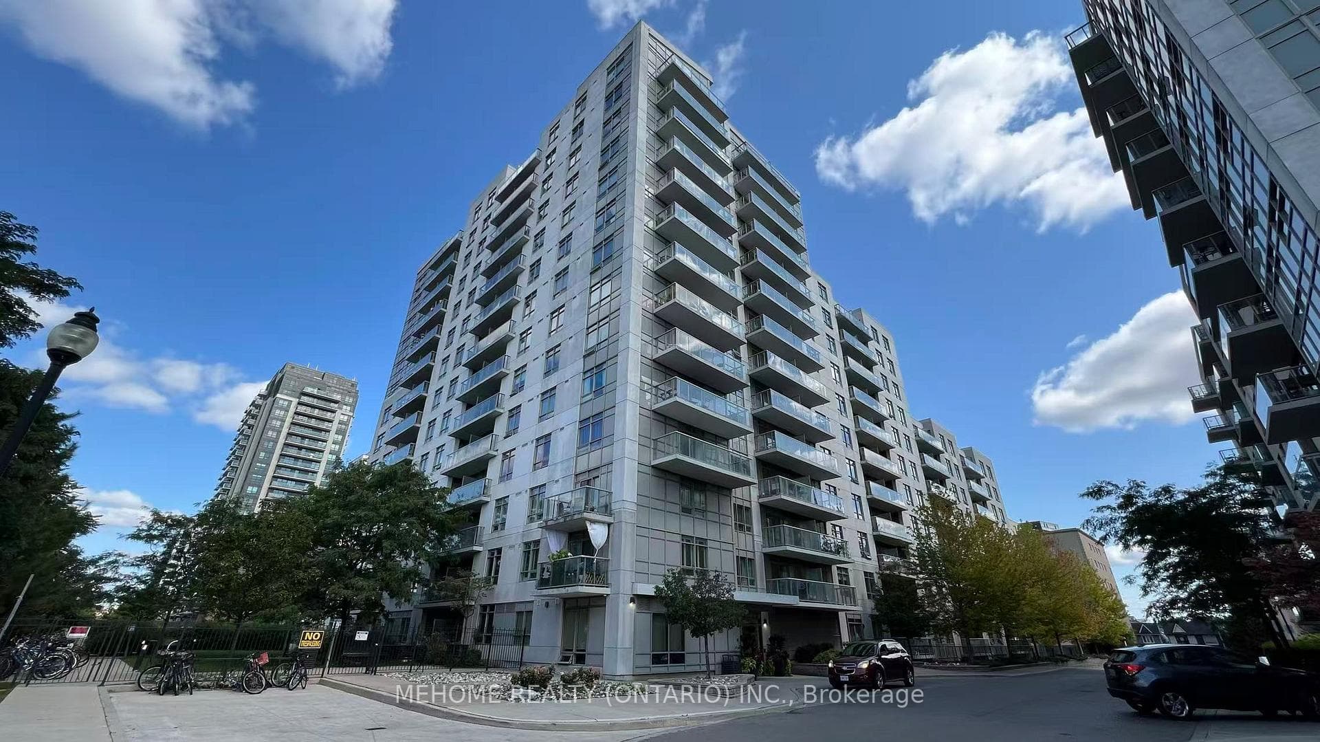 816 Lansdowne Avenue Unit 1111 photo 1