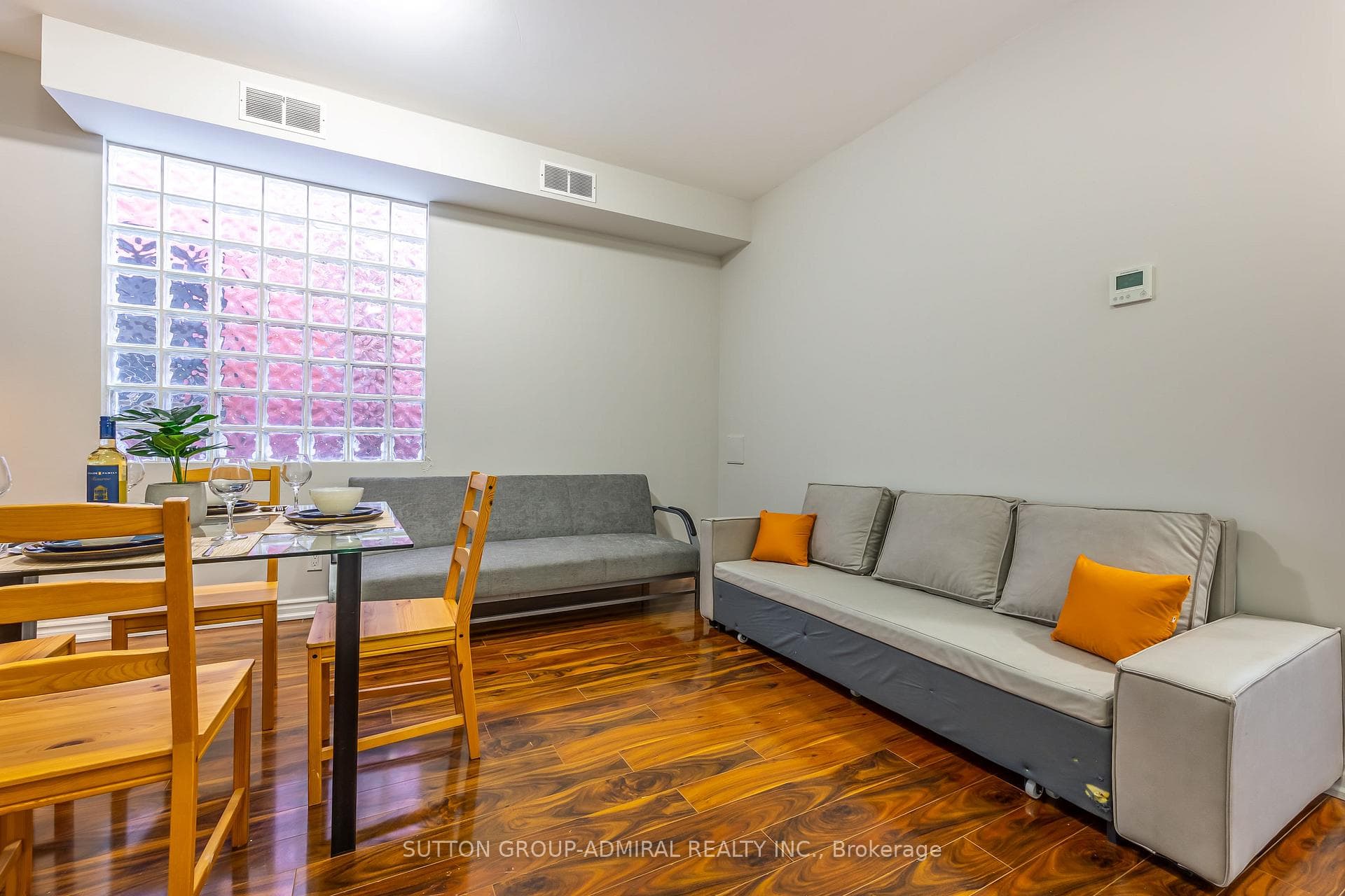 4497 Queen Street photo 25
