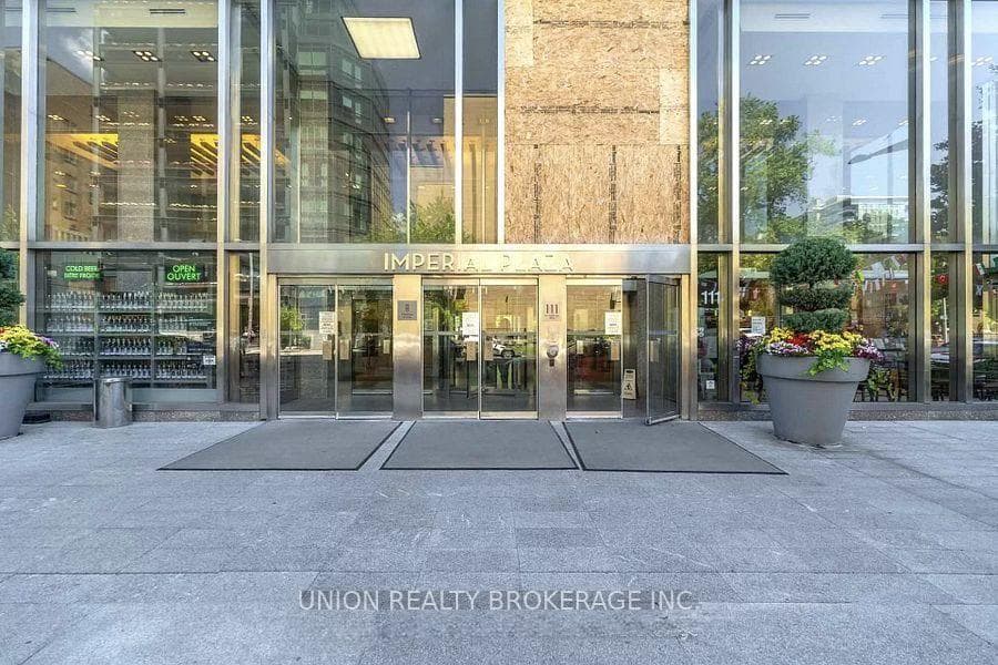 111 St. Clair Avenue Unit 1527 photo 13