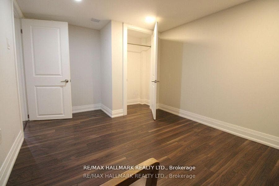 158 Kingshill Road Unit Lower photo 8