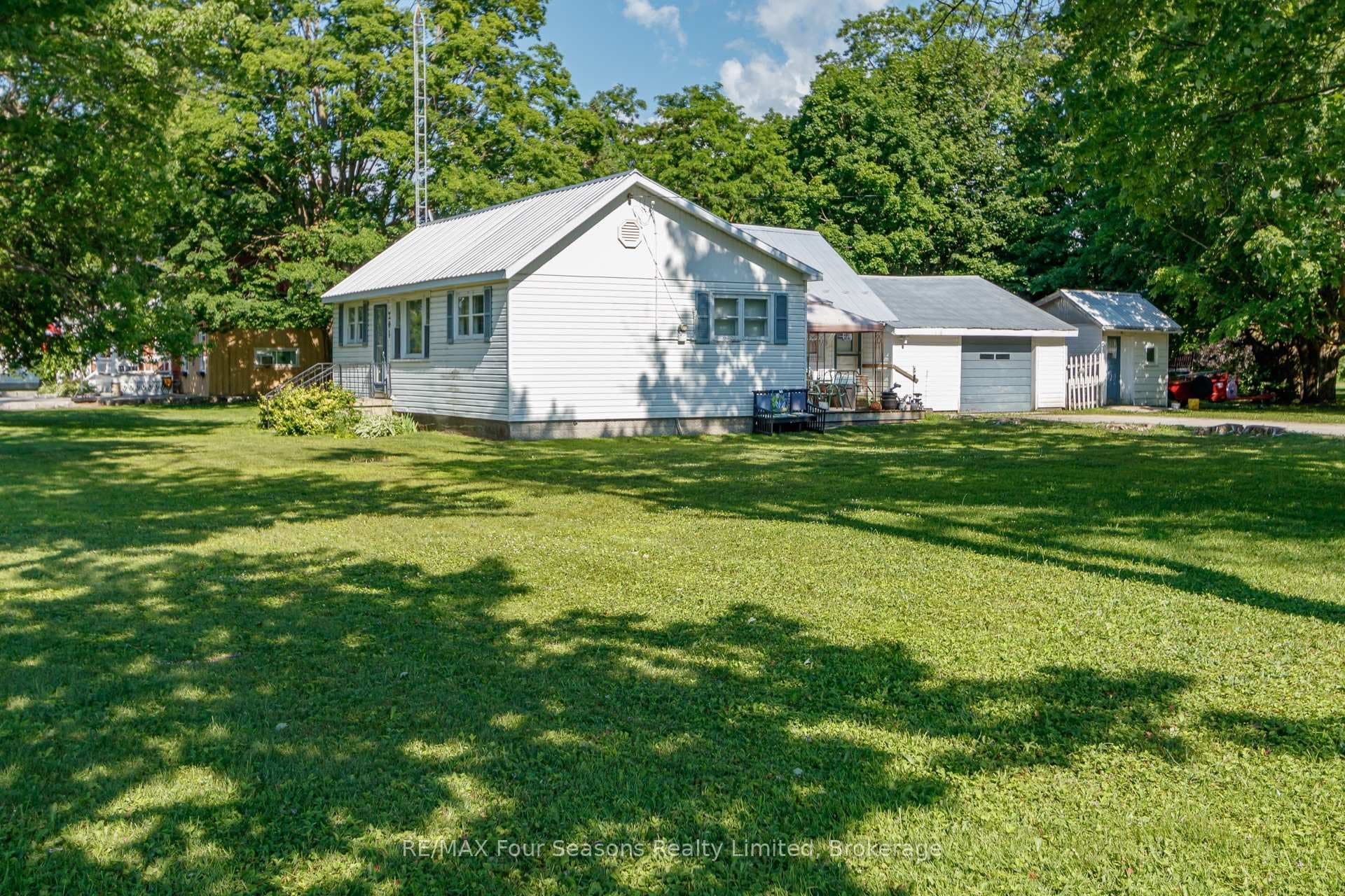 201 Sunnidale Street photo 1